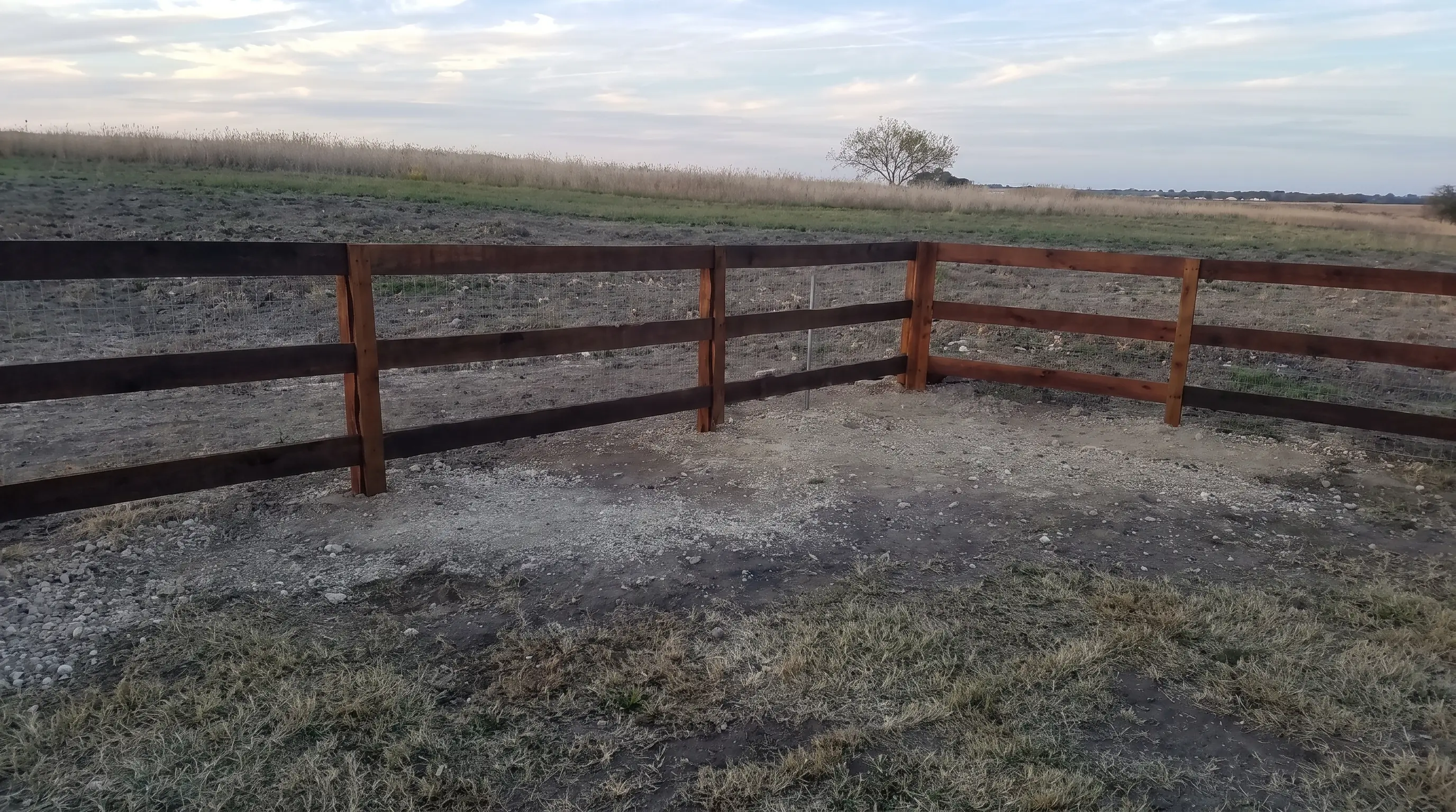 Agricultural ranch fencing